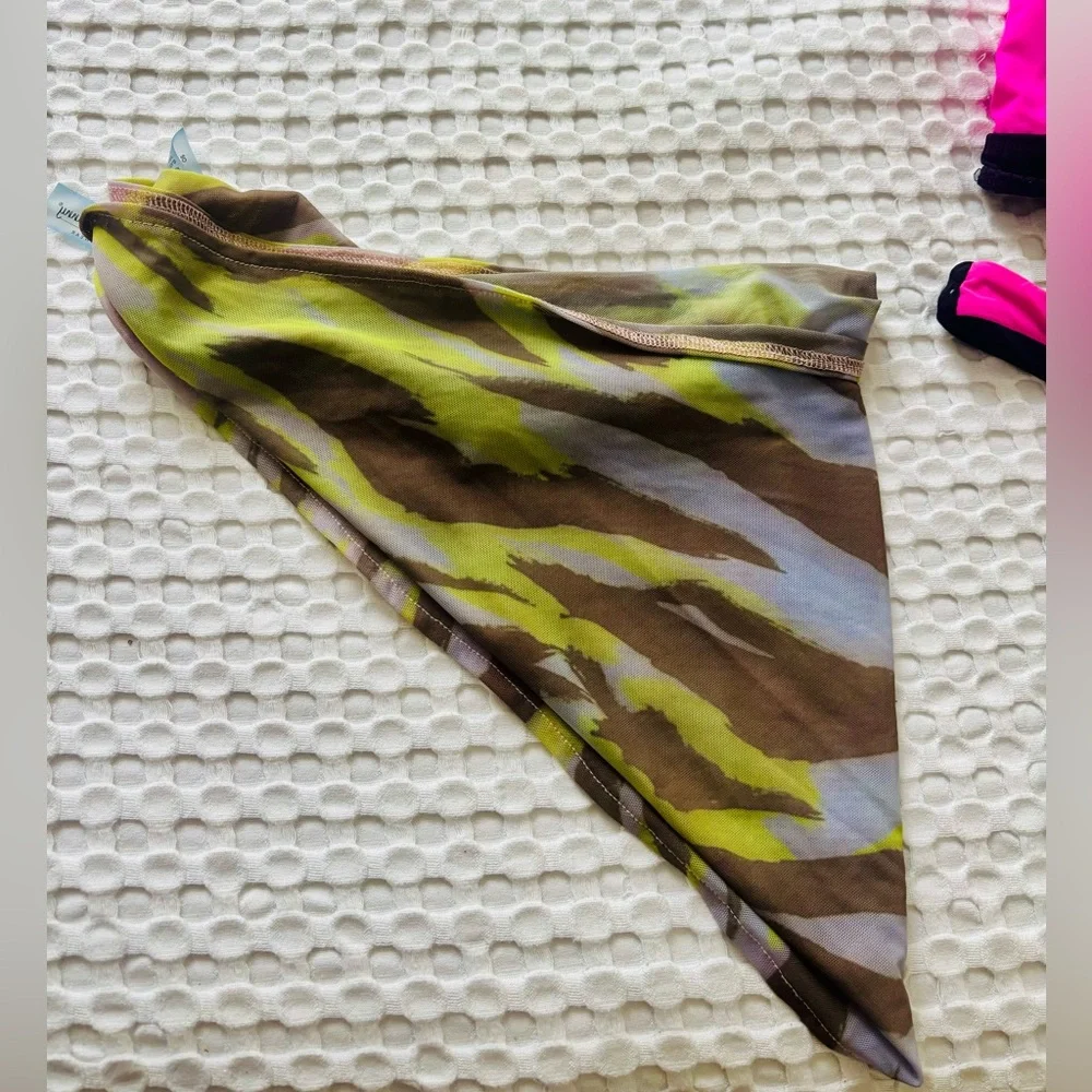*Host pick* BEACH BUNNY animal print bikini set! Top, bottoms + sarong - New! - Picture 6 of 8